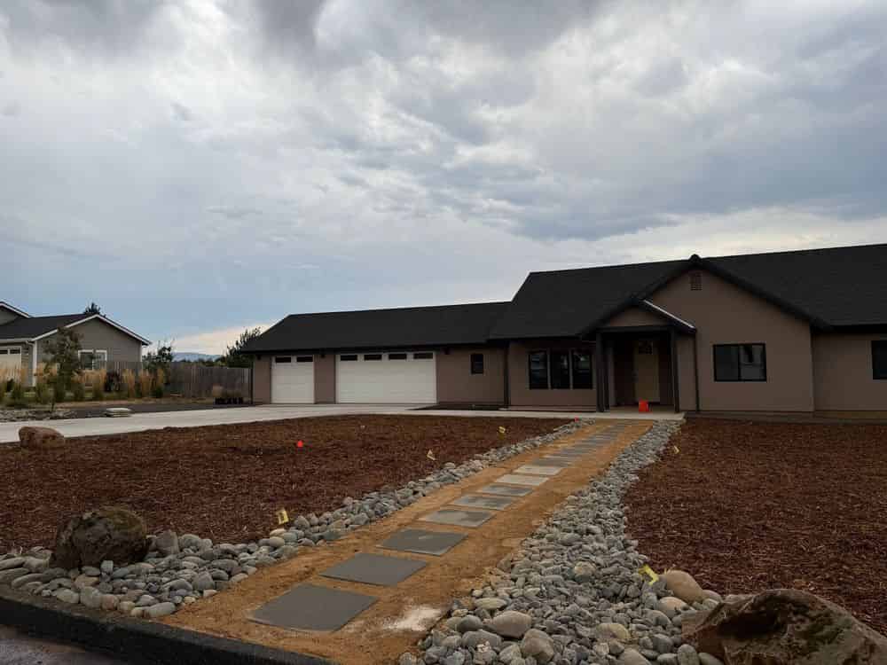 Hardscaping & Retaining Walls image